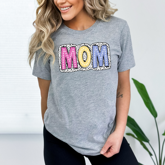 Mom Outline Text